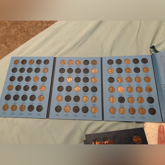 Lincoln Cents - Picture 4 of 4